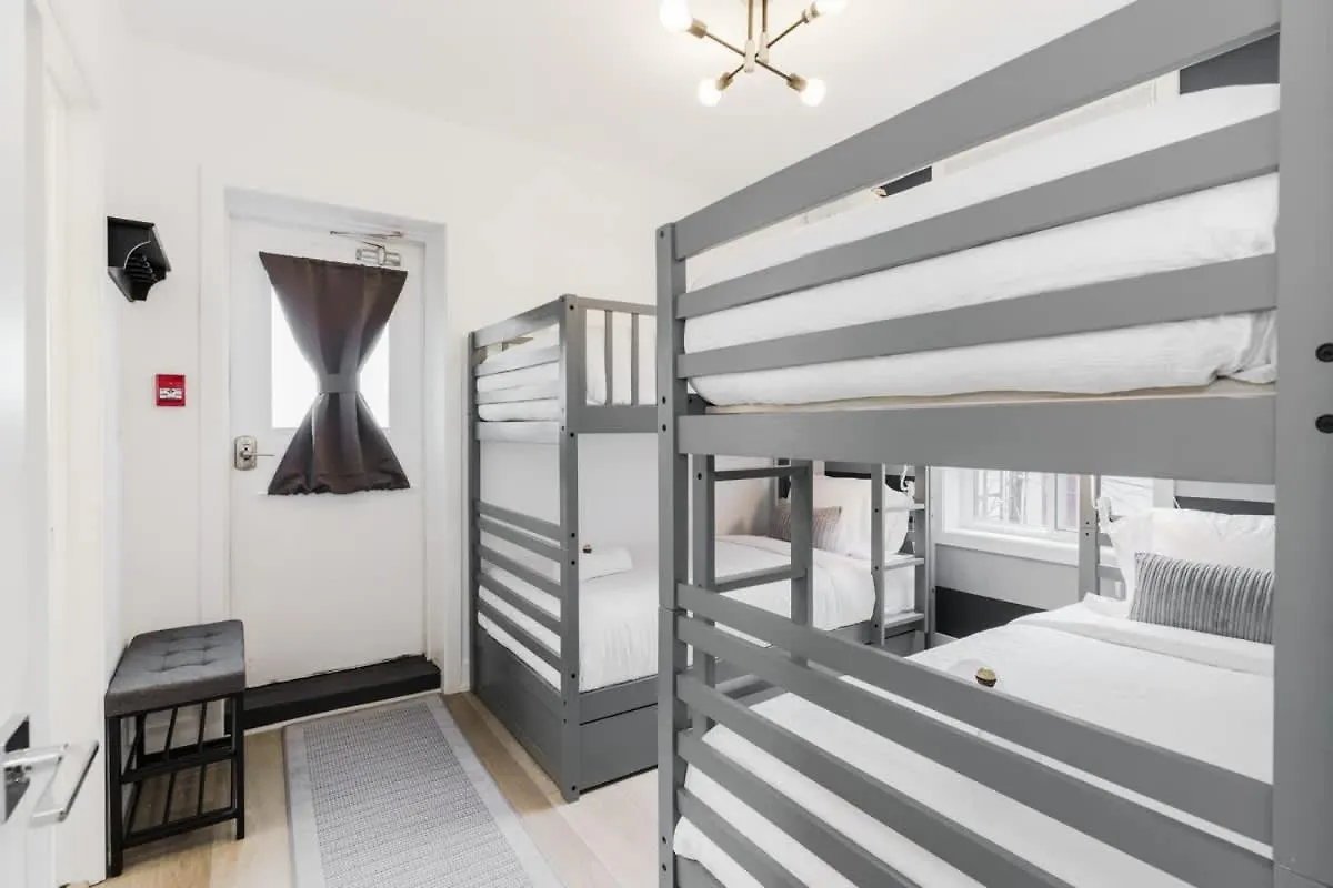 Hotel Luxury Suite W Patio Prime Location Toronto
