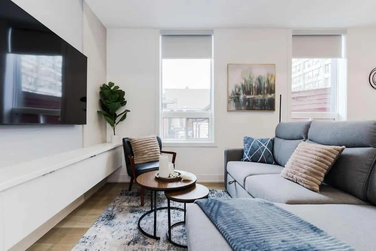 Luxury Suite W Patio Prime Location Toronto 0*,