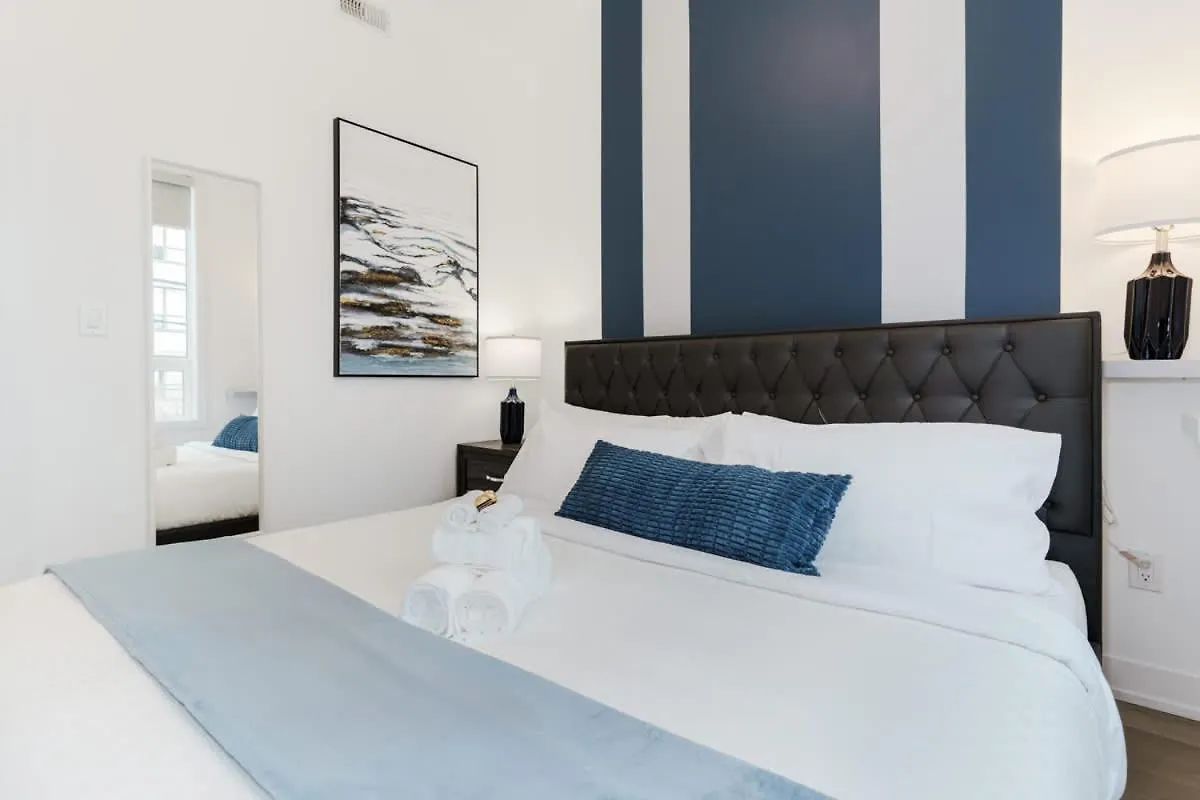 Hotel Luxury Suite W Patio Prime Location Toronto